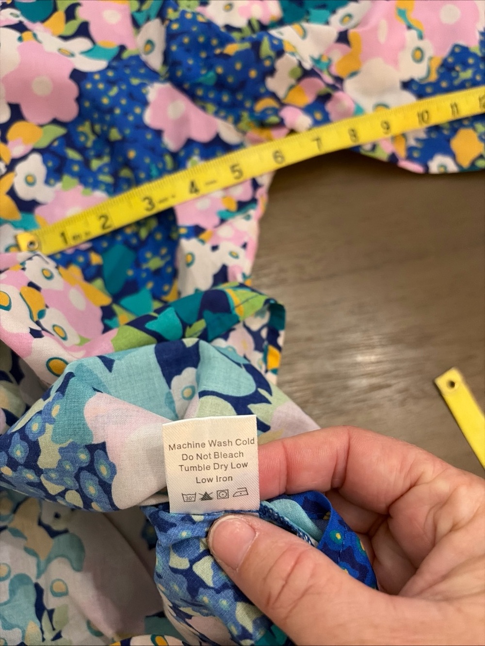 Tuckernuck Blue Floral Ruffle-Collared pullover shirt - Picture 9 of 10